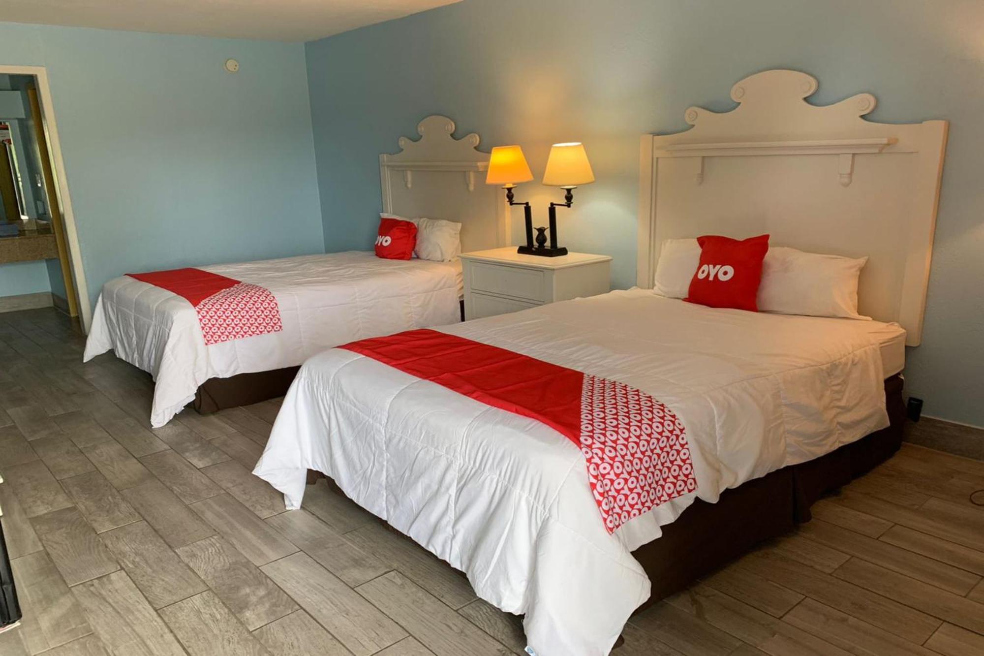 Oyo Hotel Dundee By Crystal Lake Eksteriør billede