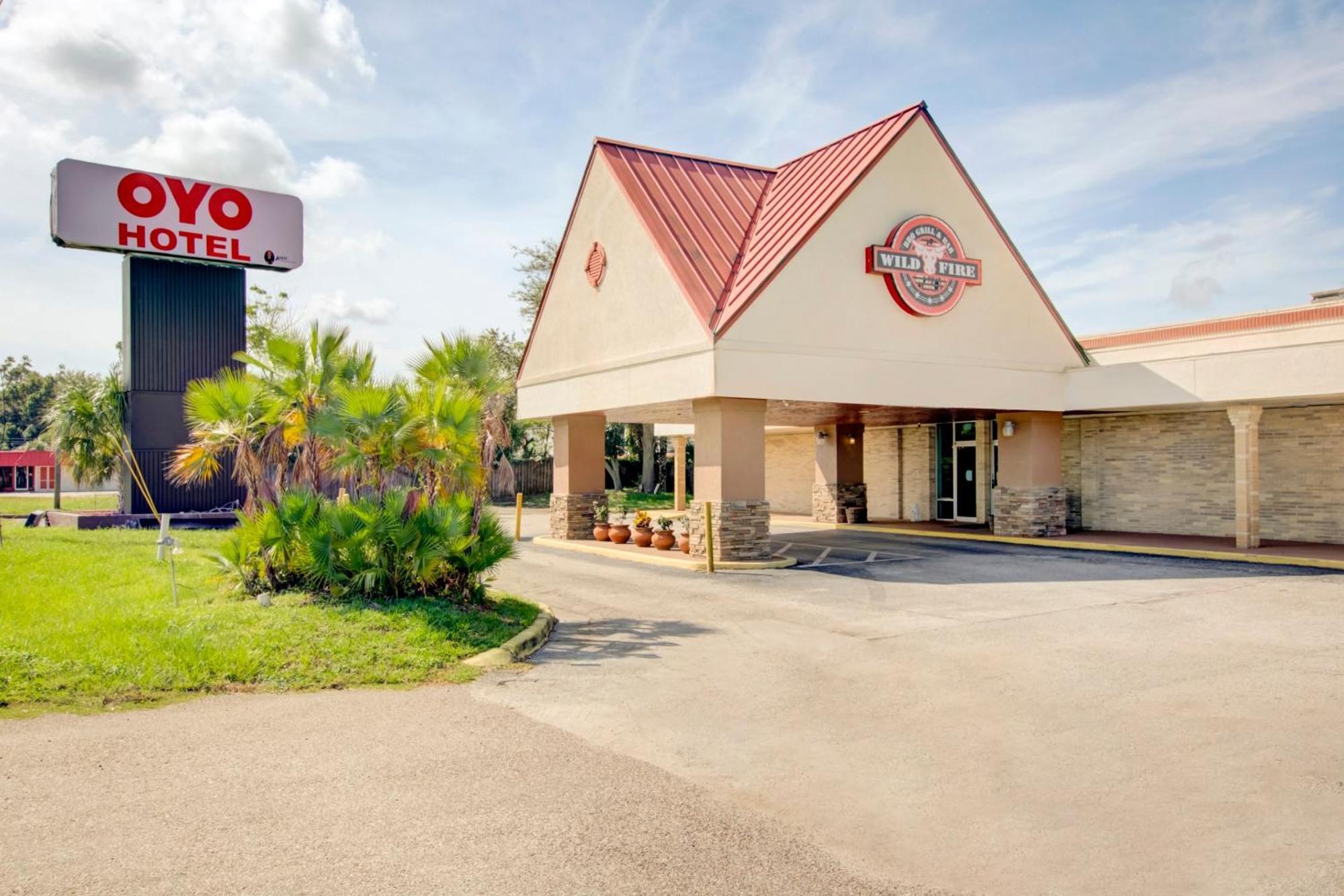 Oyo Hotel Dundee By Crystal Lake Eksteriør billede